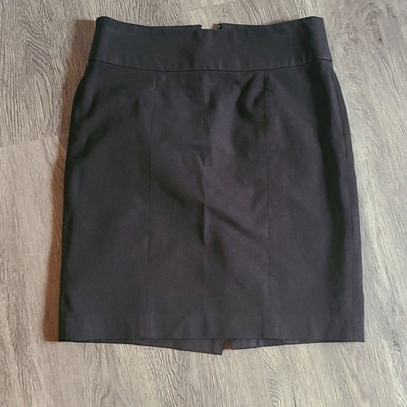 Black Banana Republic Skirt - Picture 1 of 3